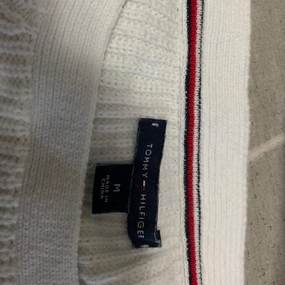 Tommy Hilfiger Sweater - Picture 2 of 4